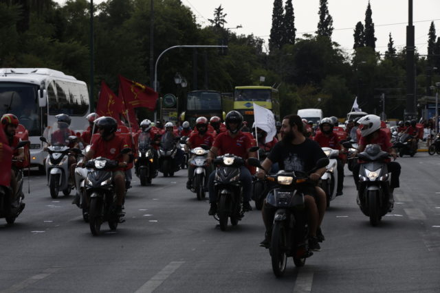 Ανοιχτή επιστολή στον Κυριάκο Μητσοτάκη για την efood, έστειλαν τα εργατικά κέντρα της χώρας