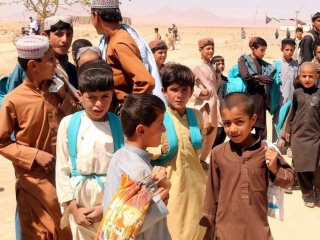 Αφγανιστάν: Οι Ταλιμπάν ανακοίνωσαν πως ανοίγουν τα σχολεία για τα αγόρια – καμία αναφορά στα κορίτσια