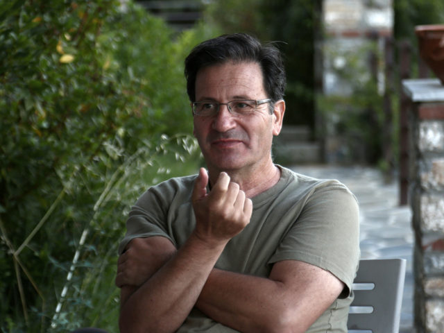 Για τον Θανάση Παπακωνσταντίνου ο πυρήνας της ανθρώπινης ύπαρξης είναι άφυλος