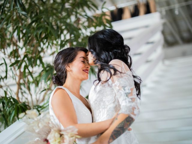 Με δημοψήφισμα θα αποφασίσει η Ελβετία αν θα καταργήσει τον γάμο και την τεκνοθεσία για τα ομόφυλα ζευγάρια