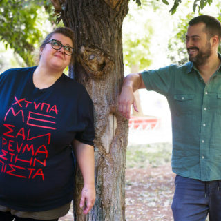 Ο Pan Pan μάς θύμισε πώς είναι να χορεύεις σαν να σε χτυπά το ρεύμα στην πίστα