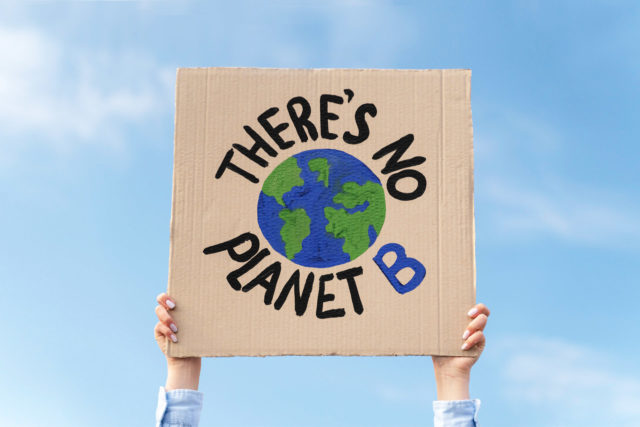 Οι Ευρωπαίοι δεν πιστεύουν ότι οι κυβερνήσεις τους θα πετύχουν τους στόχους που έχουν θέσει για την αντιμετώπιση της κλιματικής κρίσης