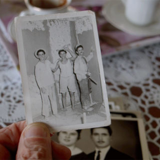 “Χτίστες, νοικοκυρές και η οικοδόμηση της σύγχρονης Αθήνας” στην Ταινιοθήκη της Ελλάδας