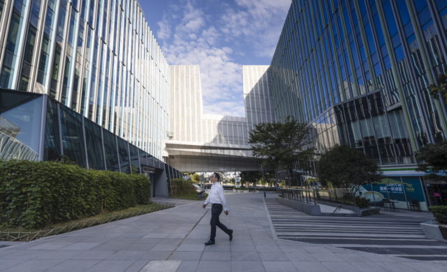 Κίνα: Άλλη μία εταιρεία ακινήτων σε αδυναμία να αποπληρώσει δάνειο