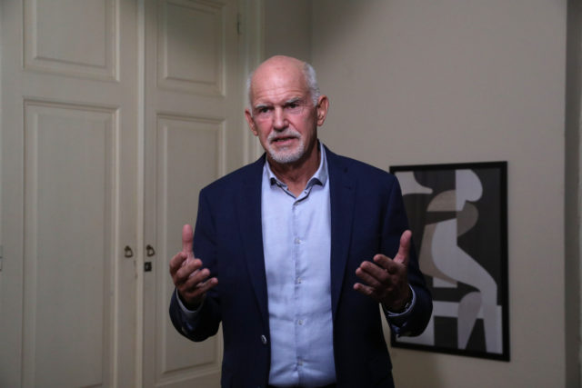 Την υποψηφιότητά του για την ηγεσία του ΚΙΝΑΛ ανακοίνωσε ο Γιώργος Παπανδρέου