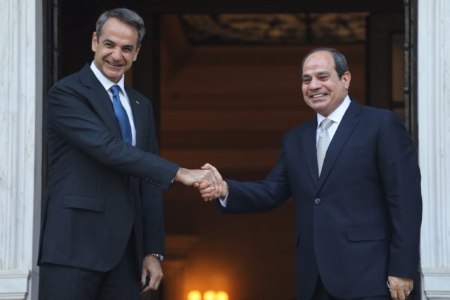 Ενέργεια, άμυνα και οι εξελίξεις στη Μεσόγειο στο επίκεντρο της συνάντησης Μητσοτάκη – Σίσι