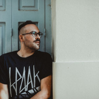 Δημήτρης Γκιούλος: Ζω σε μια χώρα που οι καλλιτέχνες είναι αφημένοι στην τύχη τους