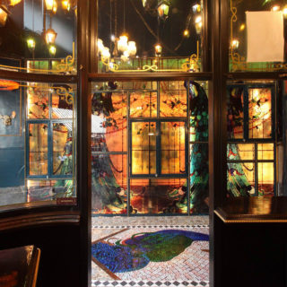 Το Noel θέλει να είναι ένας χώρος αναμονής μεταξύ ρεαλισμού και φαντασίας