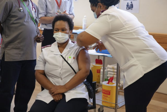 Η Ευρώπη «κλείνει τα σύνορά της» στη Ν. Αφρική, λόγω της νέας μετάλλαξης