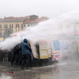 Αντιδρούν οι κάτοικοι μιας μικρής ιταλικής πόλης – Ανακηρύχθηκε επίτιμος δημότης