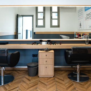 Ένα κομμωτήριο που φροντίζει όσους έχουν ανάγκη