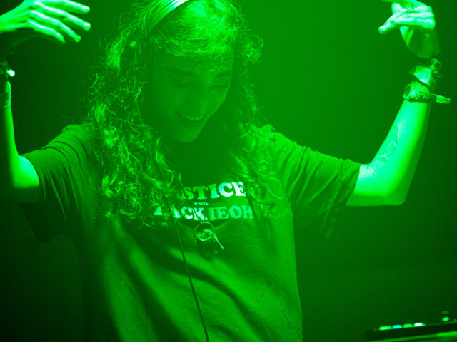 Η Παλαιστίνια DJ Sama’ μας ξεσήκωσε επαναστατικά στο πιο κουλ απογευματινό event της πόλης