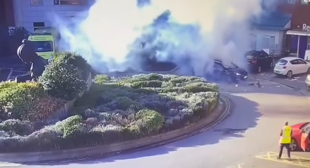Τρομοκρατική ενέργεια χαρακτήρισε η αστυνομία την χθεσινή έκρηξη ενός ταξί στο Λίβερπουλ [ΒΙΝΤΕΟ]