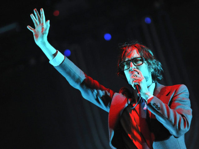 Όταν ο Jarvis Cocker έγραφε τραγούδι για τις τρομοκρατικές επιθέσεις του 2015 στο Παρίσι