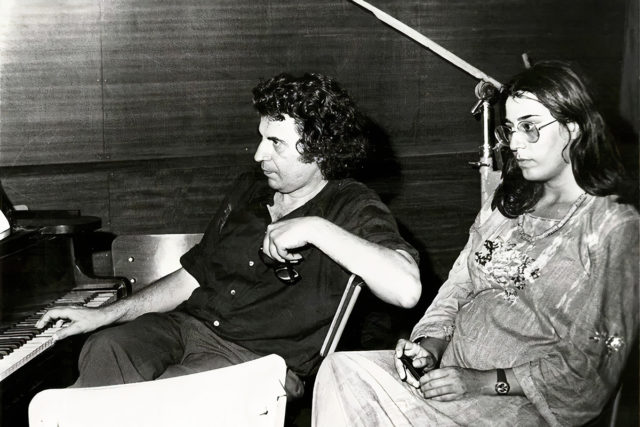 Ένα αφιέρωμα στον Μίκη Θεοδωράκη με τη Μαρία Φαραντούρη