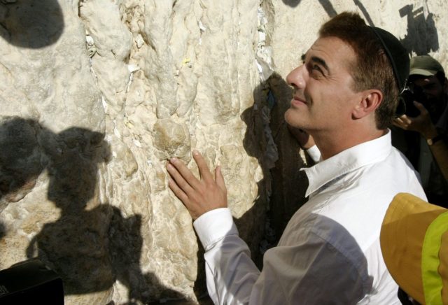 Κρις Νοθ: Ο «Mr. Big» κατηγορείται ότι κακοποίησε δύο γυναίκες