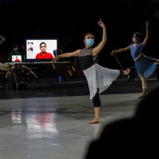 Και ο χορός συνεχίζεται