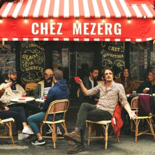 Ο Mezerg μιλάει στην Popaganda λίγο πριν το πρώτο του αθηναϊκό live, στο Fuzz Club