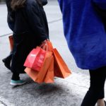 «Πρεμιέρα» για τις χειμερινές εκπτώσεις