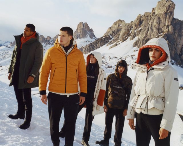 To ανακαινισμένο κατάστημα της NAPAPIJRI στο Golden Hall θα σου προσφέρει μια ξεχωριστή εμπειρία shopping