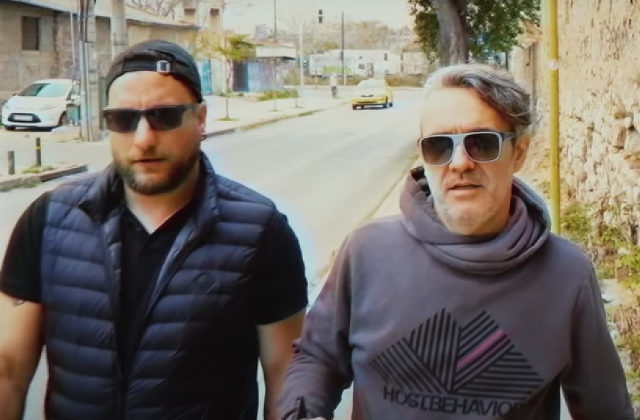 Tolis Q “Darker” Feat. Jiannis Bersimis: Πατήστε play και υποδεχτείτε τα Χριστούγεννα χορεύοντας.