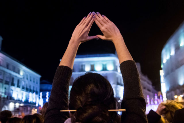 Διεθνής Αμνηστία: Κατάχρηση της ψηφιακής τεχνολογίας από τις κυβερνήσεις και φίμωση της κοινωνίας των πολιτών