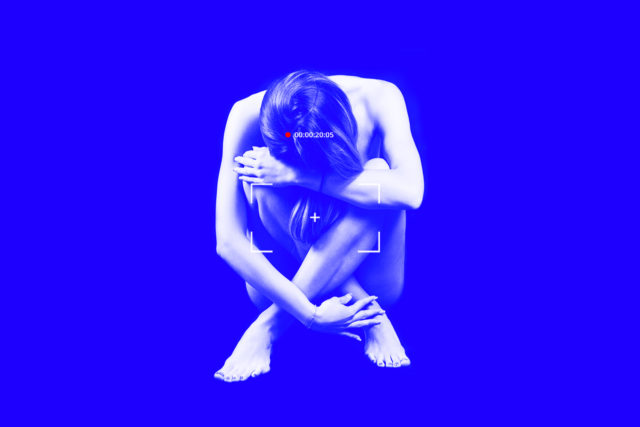 Αυτοτελές αδίκημα το revenge porn – Ποινές μέχρι 10 χρόνια κάθειρξη