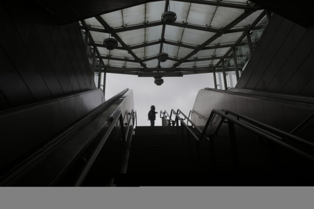 Ποιά είναι τα δικαιώματα των καταναλωτών στις οδικές μετακινήσεις και στις μετακινήσεις με τα μέσα σταθερής τροχιάς;