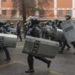 Ο πρόεδρος του Καζακστάν έδωσε εντολή στις δυνάμεις καταστολής να ανοίγουν πυρ χωρίς προειδοποίηση