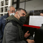 Βρετανός δημοσιογράφος εκφράζει την υποστήριξή του σε Βαξεβάνη-Παπαδάκου