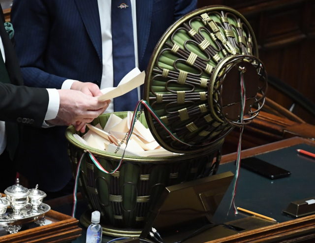 Ιταλία: Συνεχίζεται το αδιέξοδο με την εκλογή νέου Προέδρου της Δημοκρατίας