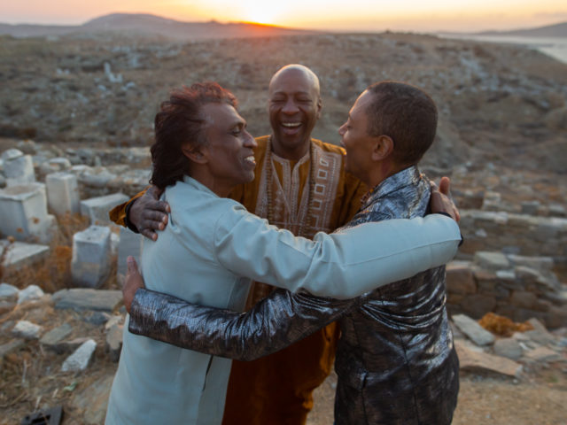 Ο Jeff Mills μάς προσκαλεί σε μια μουσική εμπειρία για μεγάλες ανατριχίλες κι εμείς δεν έχουμε παρά να αφεθούμε