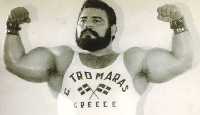 Πέθανε ο Γιώργος Τρομάρας