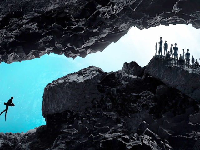 The Rescue: Το πιο συναρπαστικό ντοκιμαντέρ της χρονιάς, θυμάται την απίστευτη διάσωση 12 παιδιών από τις “βυθισμένες” σπηλιές της Ταϊλάνδης