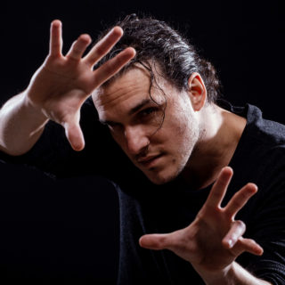 Ο Αιμιλιανός Σταματάκης πιστεύει ότι το καλλιτεχνικό ταλέντο ωριμάζει όταν φτάνει στα όριά του