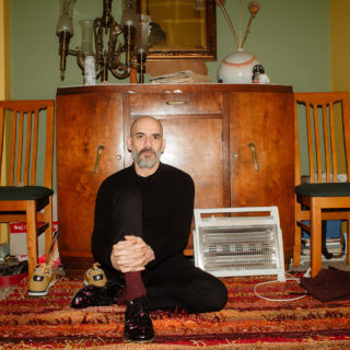 Νέστορας Κοψιδάς: «Δεν έχω θέμα όταν το κοινό αποχωρεί από μια παράσταση. Προτιμώ να φεύγει, παρά να κάθεται και να βασανίζεται!»