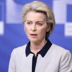 Πόλεμος στην Ουκρανία: «Θα αποδυναμώσουμε τη ρωσική οικονομία», προειδοποιεί η Ούρσουλα Φον Ντερ Λάιεν [ΒΙΝΤΕΟ]