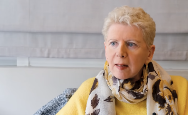 Έλενα Ακρίτα για την μάχη της με την κατάθλιψη: «Η υποτροπή είναι πίσω από την πόρτα, αλλά τώρα την αναγνωρίζω»