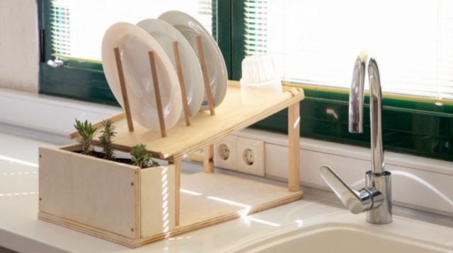 Μια πιατοθήκη με περιβαλλοντικό πρόσημο σε μαθητικό διαγωνισμό