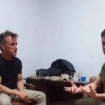 Ο Sean Penn είναι στην Ουκρανία για να γυρίσει ντοκιμαντέρ για την εισβολή των Ρώσων