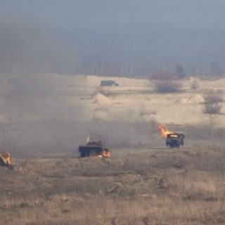 Ουκρανία: Οι αντάρτες λένε ότι βομβαρδίστηκαν εκ νέου από κυβερνητικές δυνάμεις