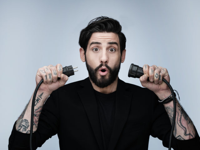 Ο Αναστάσιος Ράμμος πιστεύει ότι ήρθε η ώρα να μεγαλώσουμε αγόρια με σεβασμό, αγάπη και ενσυναίσθηση