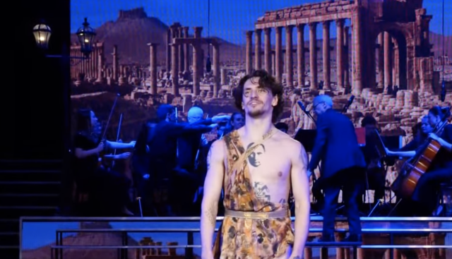 Πολούνιν: Ακύρωσε παράσταση στο Μιλάνο