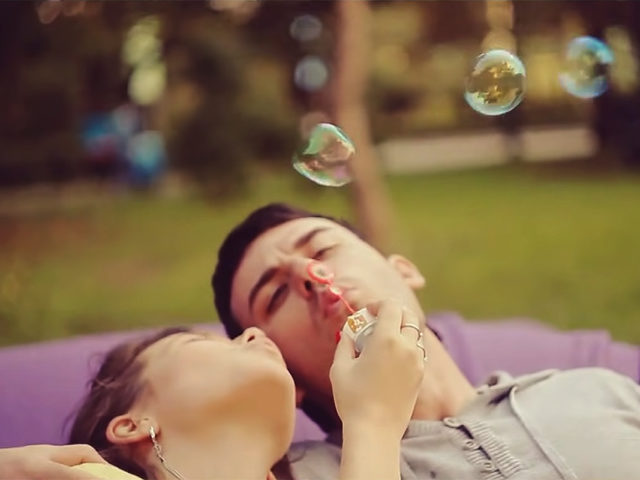 Ο συνθέτης Tasos P. με το “Été D’Amour” στον ημιτελικό του International Songwriting Competition