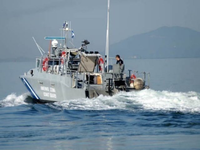 «Είμαστε όλοι κατάσκοποι!» – Βραβευμένος Νορβηγός φωτογράφος συνελήφθη στη Μυτιλήνη για κατασκοπεία