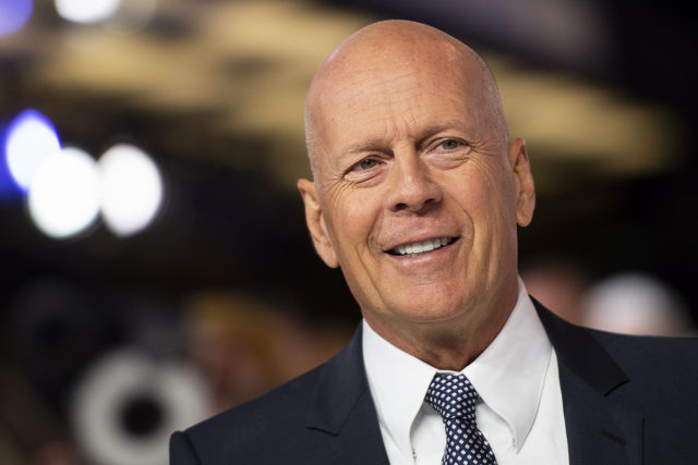 Ο Μπρους Γουίλις διαγνώστηκε με αφασία και αποσύρεται από την υποκριτική