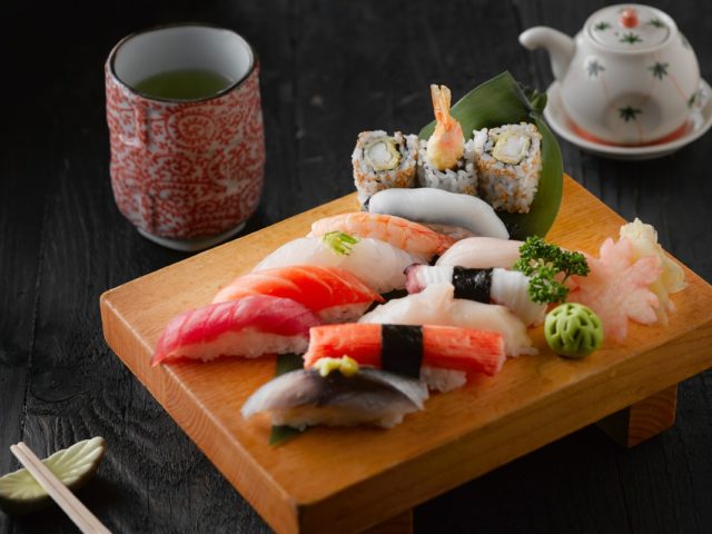 Ένας πελάτης άρχισε να αυνανίζεται σε γνωστό εστιατόριο sushi της Ακρόπολης