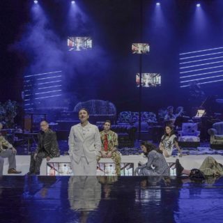 «Πολύ, πολύ καλύτερα από ό,τι περίμενα»: Τα Φτηνά Τσιγάρα στην Εναλλακτική Σκηνή της ΕΛΣ σκορπούν κύματα (ανέλπιστης) ευφορίας