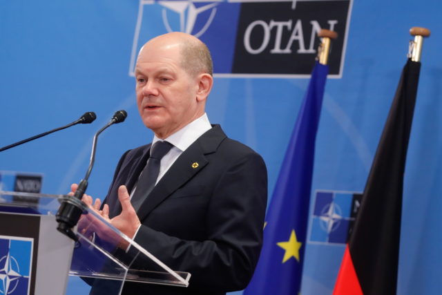 Ουκρανία: Στο Κίεβο αναμένεται ο Ολαφ Σολτς – Θα συζητηθεί η αποστολή βαρέων όπλων