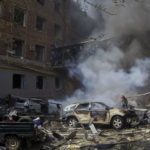 Τουλάχιστον τρεις νεκροί από νέους βομβαρδισμούς στο Χάρκοβο